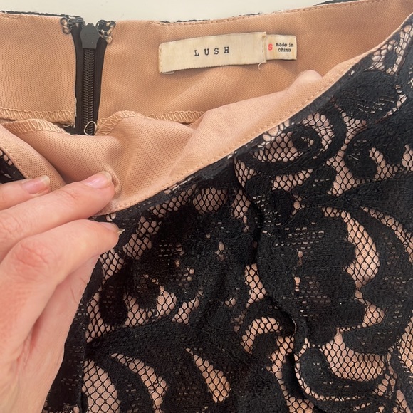 Lush S Black Lace Shorts - Picture 2 of 8